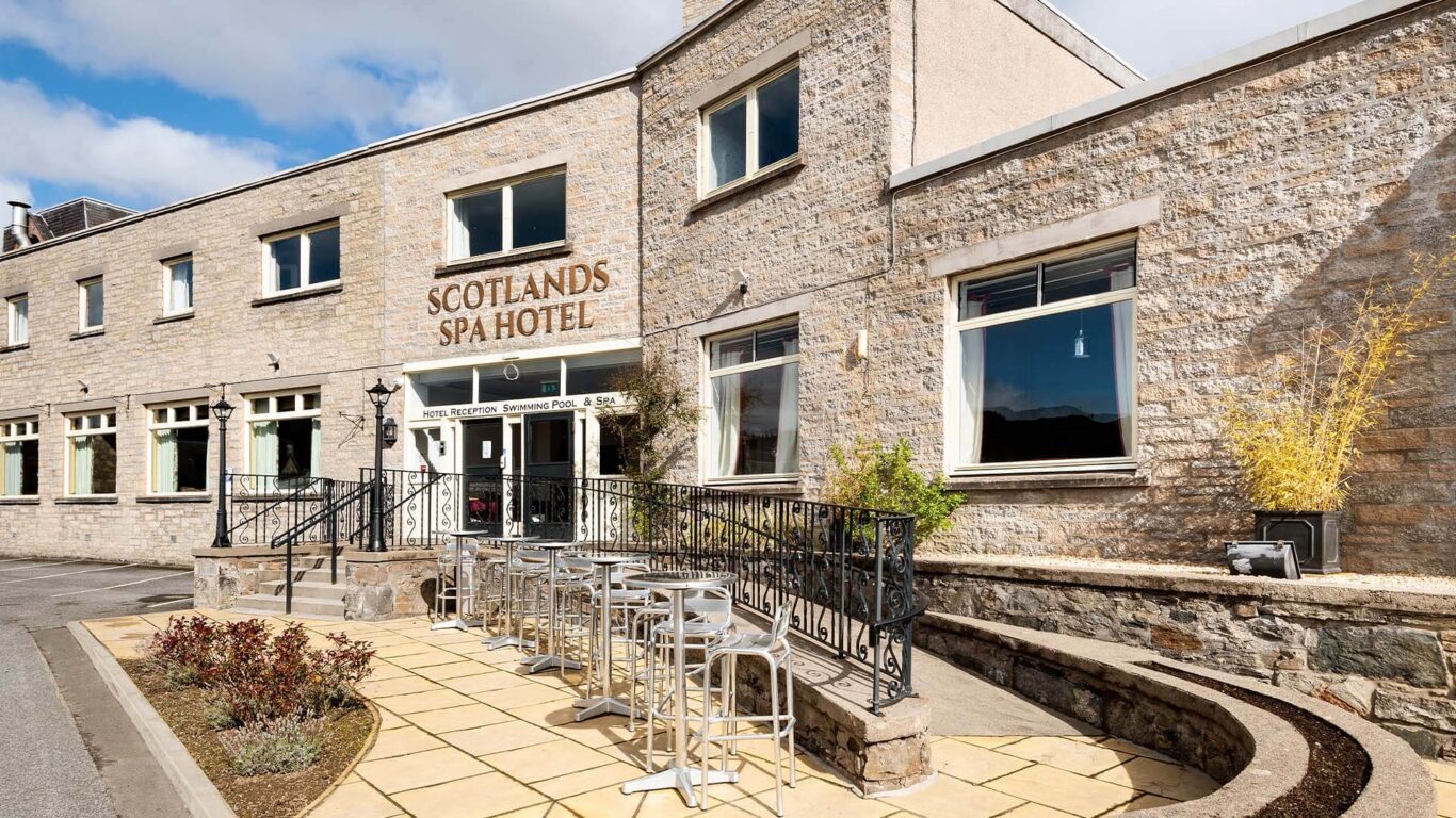 Scotlands Hotel Exterior